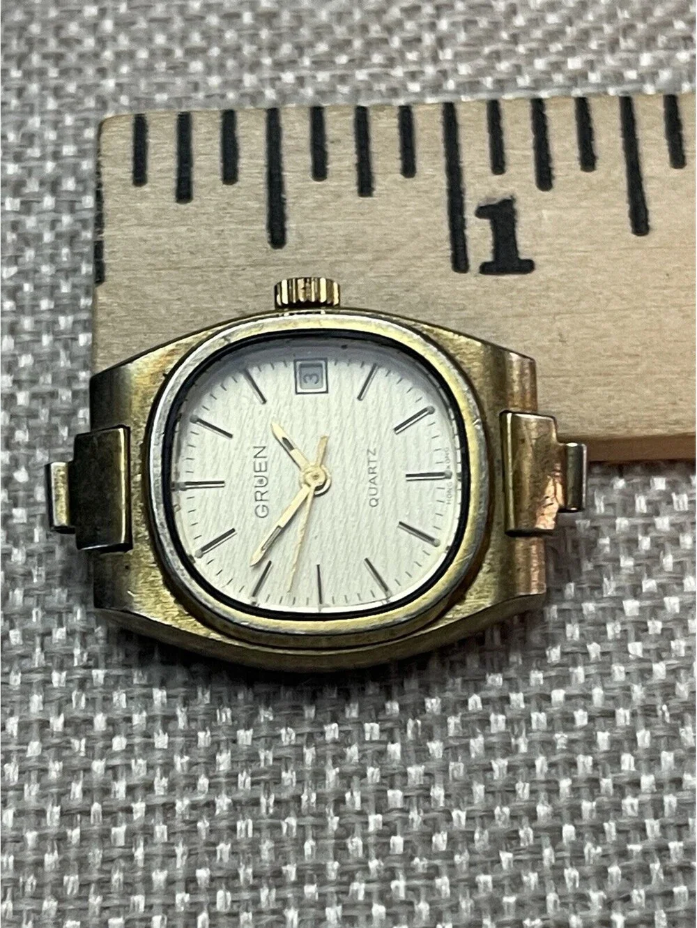 Vintage Gruen Womens Watch Gold Tone ( Parts/repair )